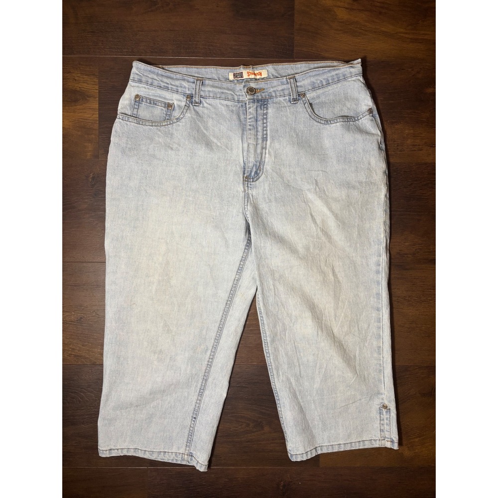 Faded Glory Womens Stretch Denim Capris Light Stone Wash Size 14 Cropped Jeans